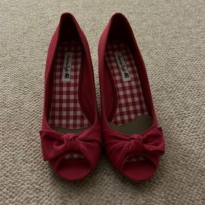 Pink Peep-Toe Wedges